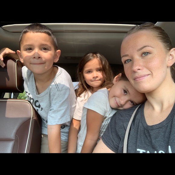 Meet your Posher, Hannah - Picture 4 of 4